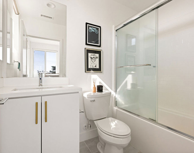2931 Exposition Place - Photo Thumbnail 18