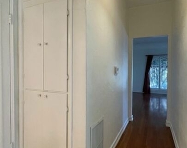 444 N Sycamore Avenue - Photo Thumbnail 12