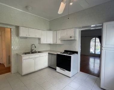 444 N Sycamore Avenue - Photo Thumbnail 9