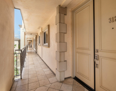 1000 S Westgate Avenue - Photo Thumbnail 30
