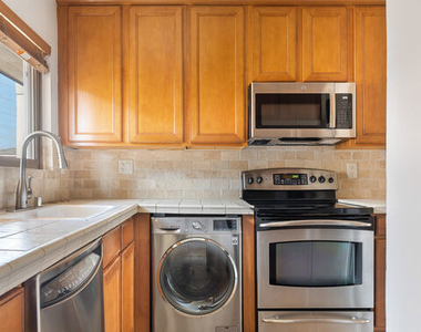 1000 S Westgate Avenue - Photo Thumbnail 14