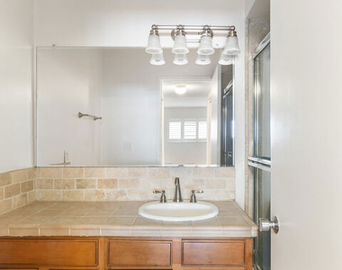 1000 S Westgate Avenue - Photo Thumbnail 24