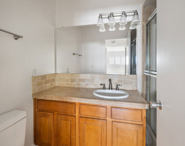 1000 S Westgate Avenue - Photo Thumbnail 25