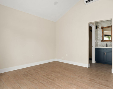 3006 Acresite Street - Photo Thumbnail 6