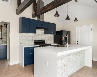 3006 Acresite Street - Photo Thumbnail 4