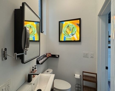 7443 Midfield Ave Avenue - Photo Thumbnail 8