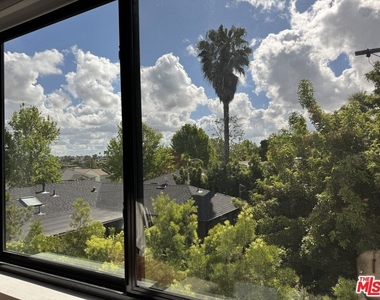 7443 Midfield Ave Avenue - Photo Thumbnail 15