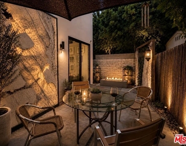 7443 Midfield Ave Avenue - Photo Thumbnail 23