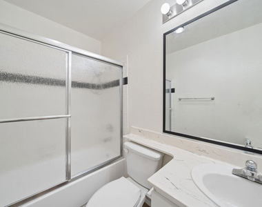 870 Crenshaw Boulevard - Photo Thumbnail 10