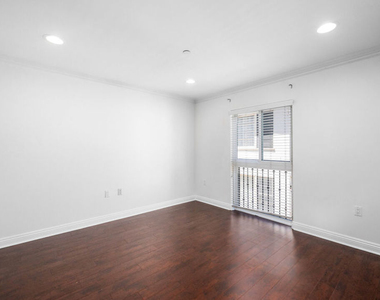 1529 S Beverly Drive - Photo Thumbnail 14