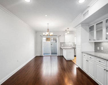 1529 S Beverly Drive - Photo Thumbnail 9