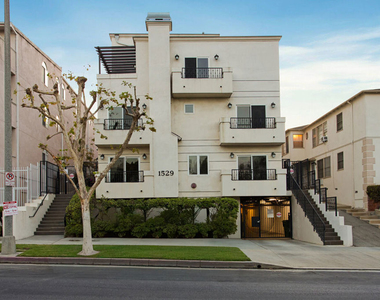 1529 S Beverly Drive - Photo Thumbnail 24