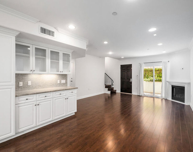 1529 S Beverly Drive - Photo Thumbnail 3