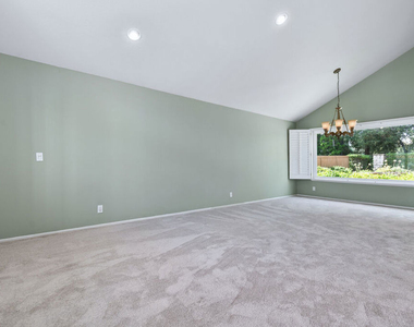 2649 Rikkard Drive - Photo Thumbnail 2