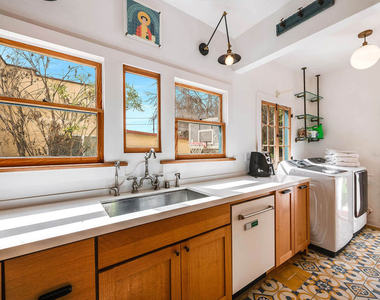 745 N Brighton Street - Photo Thumbnail 17