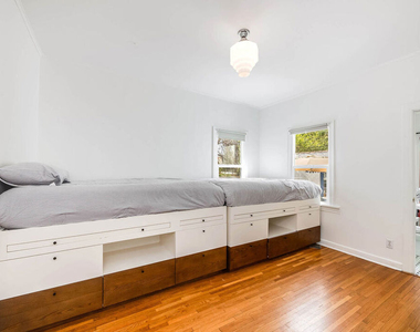 745 N Brighton Street - Photo Thumbnail 24