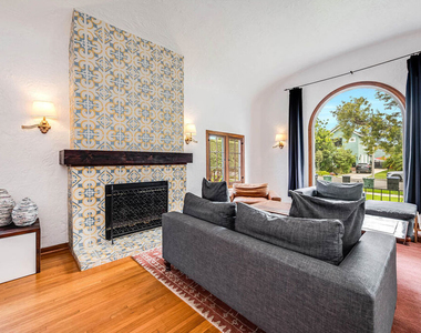 745 N Brighton Street - Photo Thumbnail 11