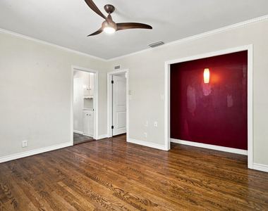 110 S Elwood Avenue - Photo Thumbnail 22