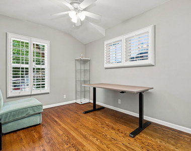 110 S Elwood Avenue - Photo Thumbnail 17
