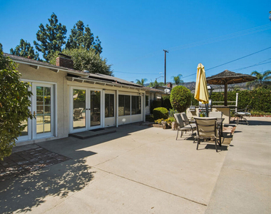 110 S Elwood Avenue - Photo Thumbnail 31