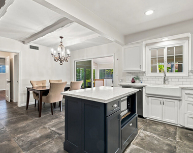 110 S Elwood Avenue - Photo Thumbnail 11