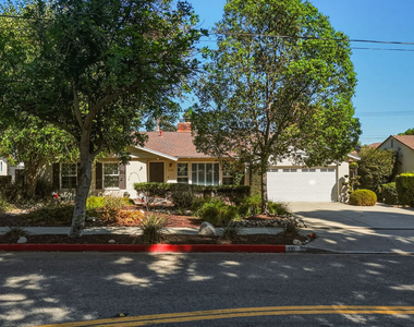 110 S Elwood Avenue - Photo Thumbnail 1