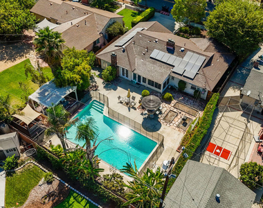 110 S Elwood Avenue - Photo Thumbnail 41