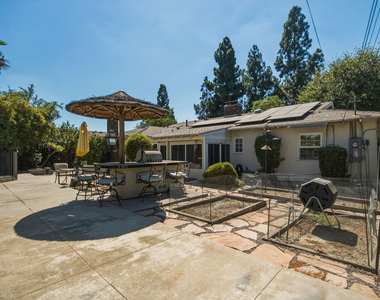 110 S Elwood Avenue - Photo Thumbnail 34