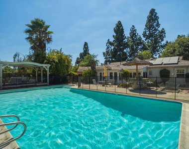 110 S Elwood Avenue - Photo Thumbnail 36