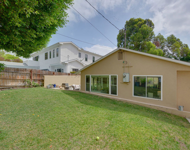 2241 S Beverly Drive - Photo Thumbnail 35