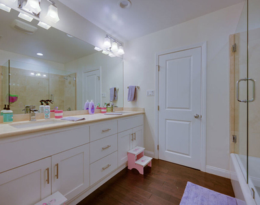 2241 S Beverly Drive - Photo Thumbnail 28