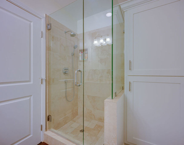 2241 S Beverly Drive - Photo Thumbnail 23