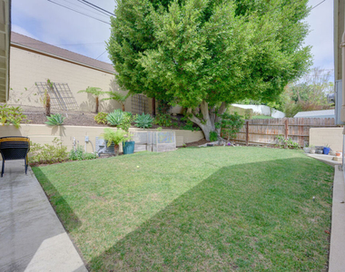 2241 S Beverly Drive - Photo Thumbnail 34