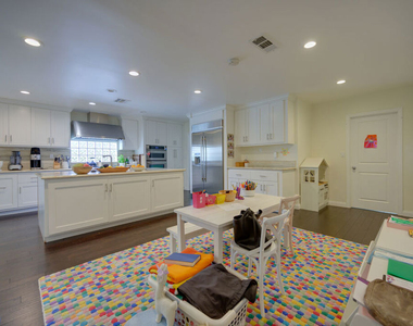 2241 S Beverly Drive - Photo Thumbnail 18
