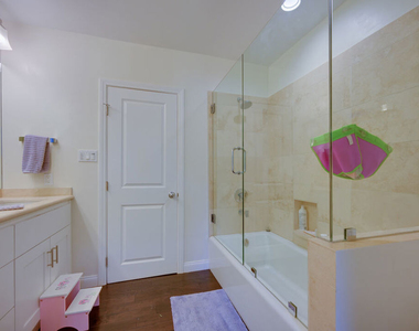 2241 S Beverly Drive - Photo Thumbnail 29