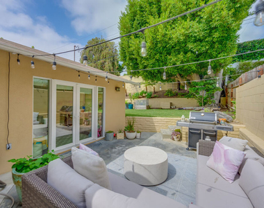 2241 S Beverly Drive - Photo Thumbnail 38