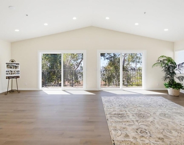 1604 San Miguel Ave - Photo Thumbnail 3