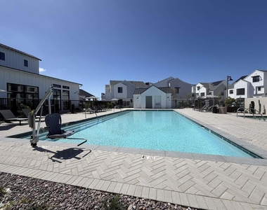 1226 Molara Lane - Photo Thumbnail 13