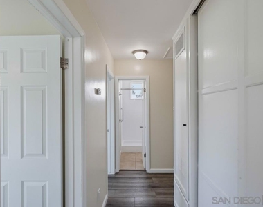 330 35th St - Photo Thumbnail 11