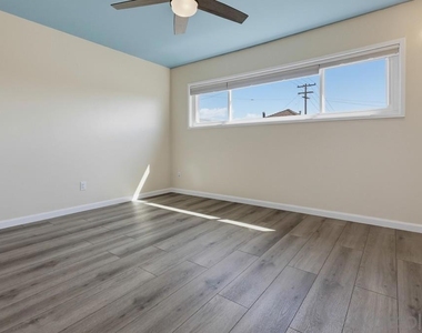330 35th St - Photo Thumbnail 24