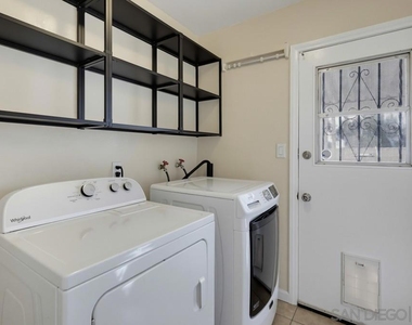 330 35th St - Photo Thumbnail 12