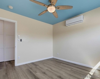 330 35th St - Photo Thumbnail 21