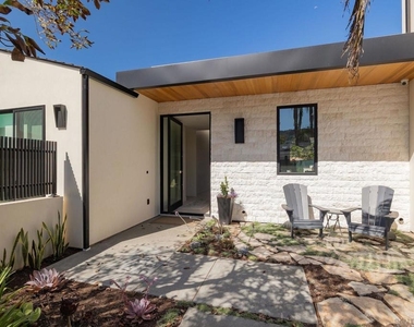 8166 Paseo Del Ocaso - Photo Thumbnail 1