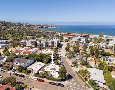 8166 Paseo Del Ocaso - Photo Thumbnail 25