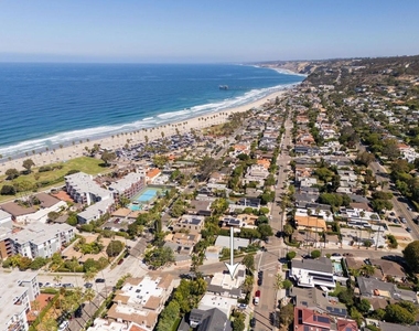 8166 Paseo Del Ocaso - Photo Thumbnail 26