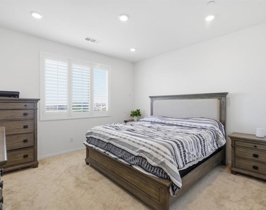2044 Bluestone Cir. - Photo Thumbnail 24