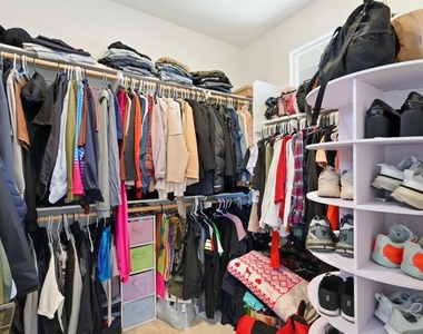 2044 Bluestone Cir. - Photo Thumbnail 26