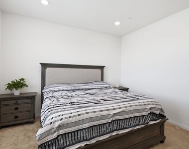 2044 Bluestone Cir. - Photo Thumbnail 27