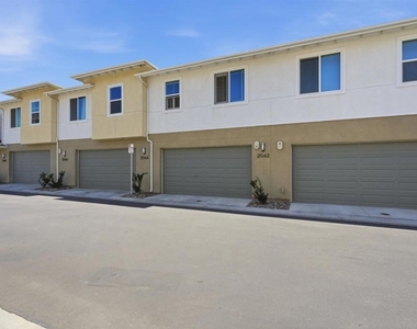 2044 Bluestone Cir. - Photo Thumbnail 50