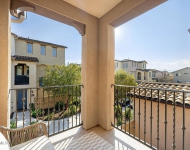 425 Stratus Lane - Photo Thumbnail 26